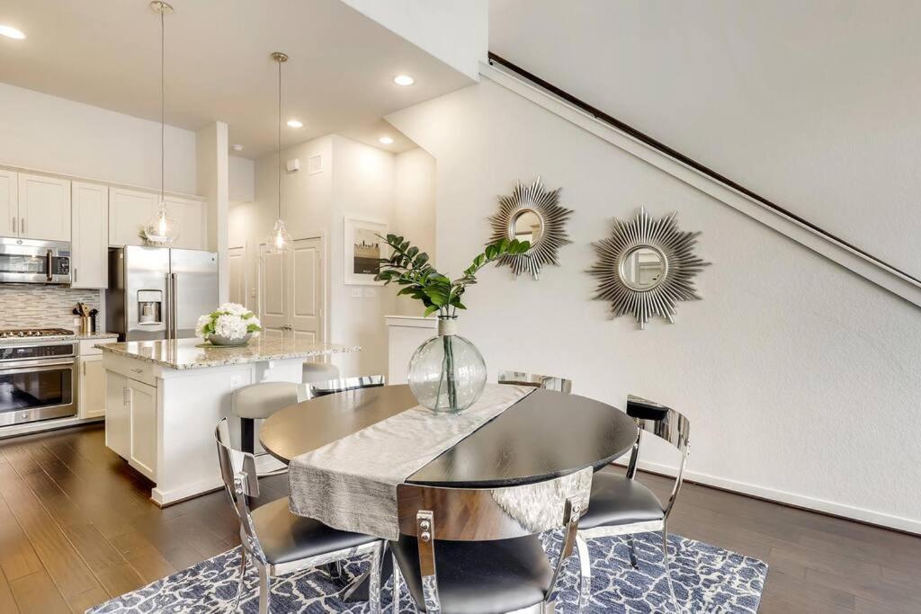 Gorgeous 4 Bed Home On St Mary'S - Minutes To Riverwalk/Pearl San Antonio Esterno foto