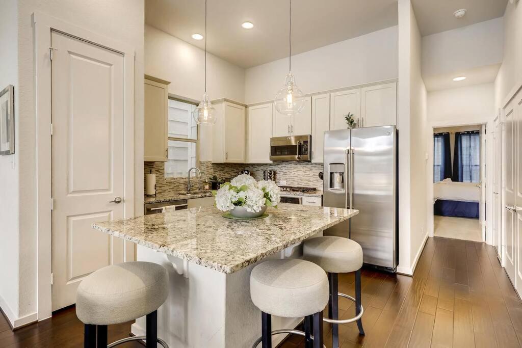 Gorgeous 4 Bed Home On St Mary'S - Minutes To Riverwalk/Pearl San Antonio Esterno foto