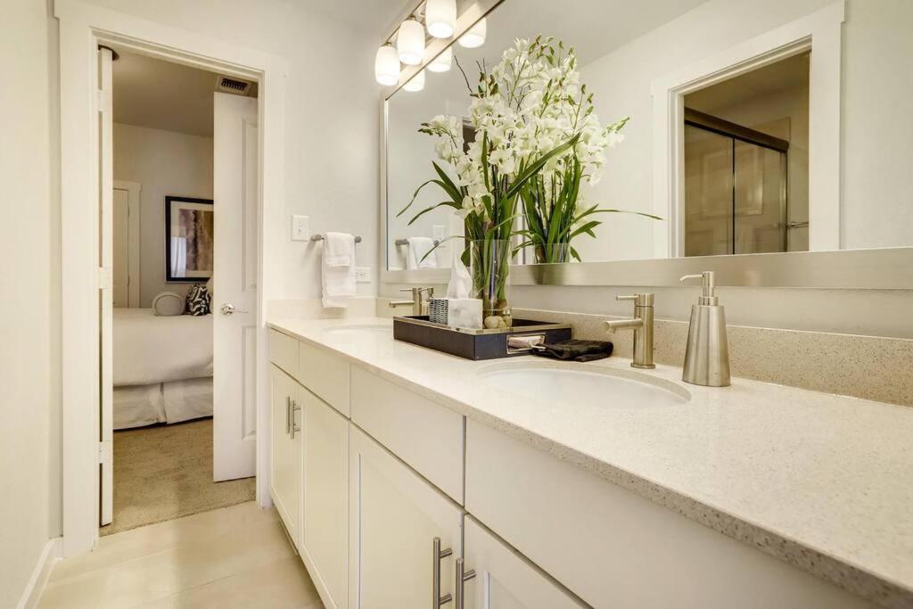 Gorgeous 4 Bed Home On St Mary'S - Minutes To Riverwalk/Pearl San Antonio Esterno foto
