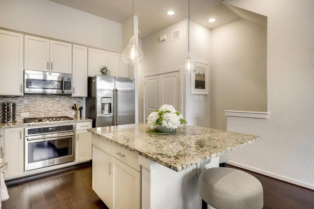 Gorgeous 4 Bed Home On St Mary'S - Minutes To Riverwalk/Pearl San Antonio Esterno foto