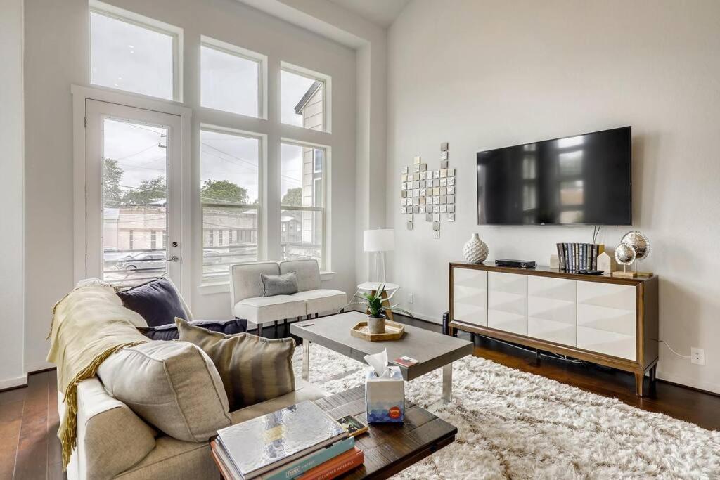 Gorgeous 4 Bed Home On St Mary'S - Minutes To Riverwalk/Pearl San Antonio Esterno foto