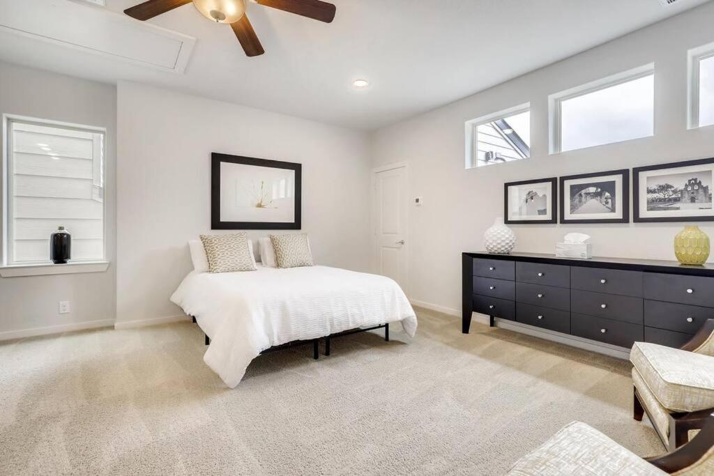 Gorgeous 4 Bed Home On St Mary'S - Minutes To Riverwalk/Pearl San Antonio Esterno foto