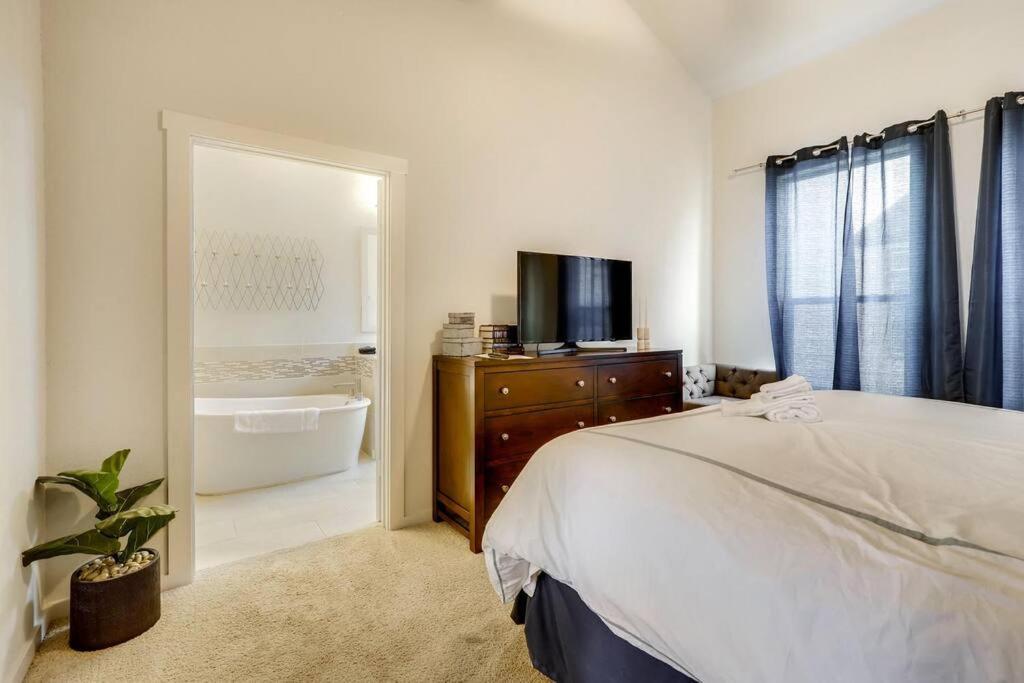 Gorgeous 4 Bed Home On St Mary'S - Minutes To Riverwalk/Pearl San Antonio Esterno foto